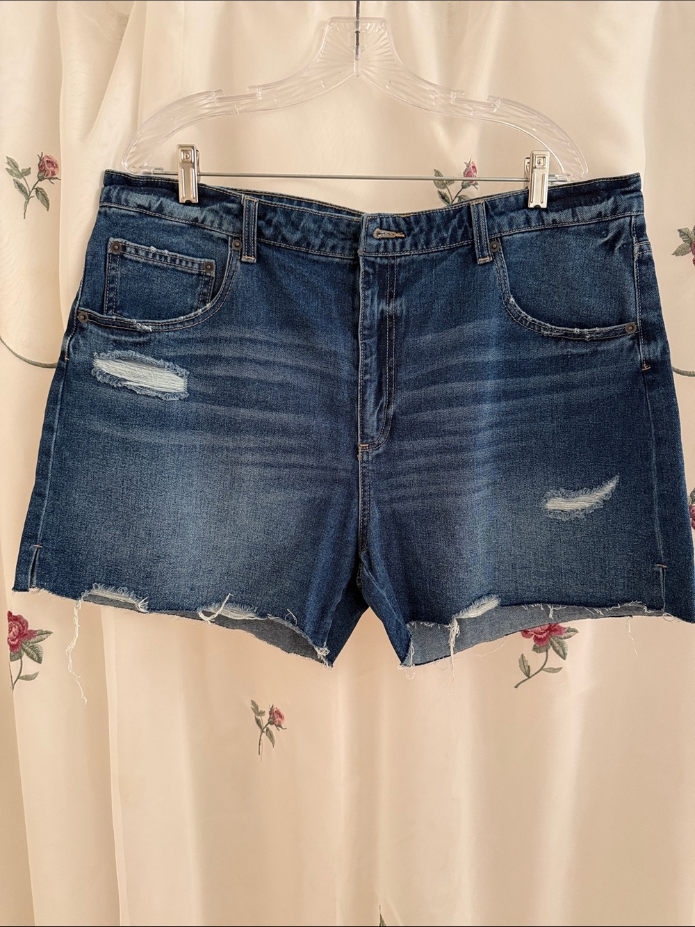 No Boundaries Dark Blue Distressed Denim Cutoff Shorts